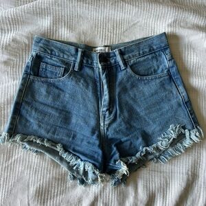 Les Basics Beach Bum shorts